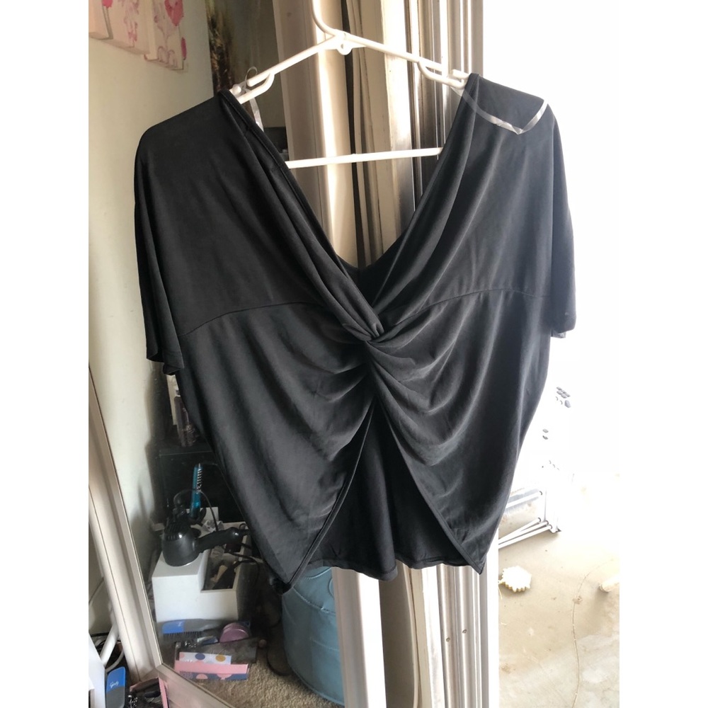 Black twisted-back shirt